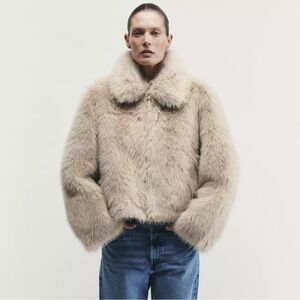 Zara DOUBLE-FACED FAUX FUR JACKET